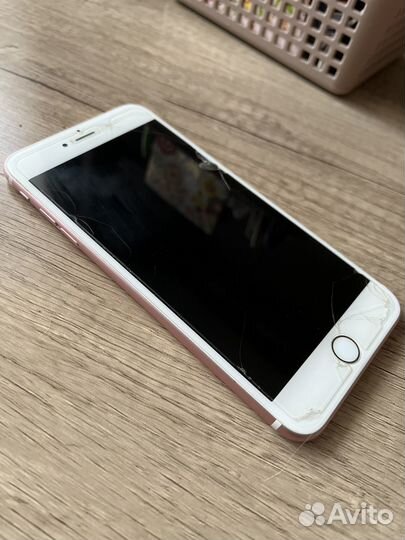 Телефон iPhone 6s plus rose gold
