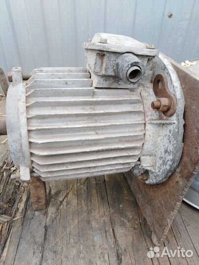 Электродвигатель на 380 в бу