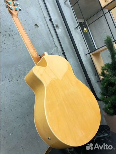 Электроакустическая гитара