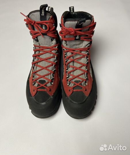 Трекинговые ботинки Hanwag Badile Combi GTX Europe