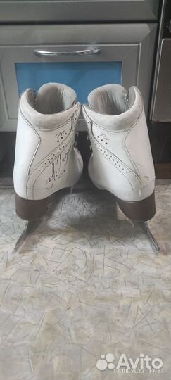 Коньки для фигурного катания профессиональные