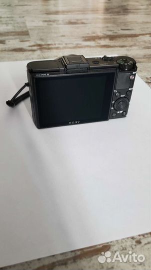 Компактный фотоаппарат Sony dsc-rx100m2