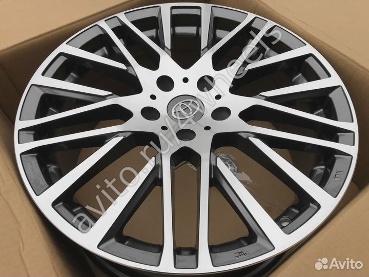 Диски для Тойота Авенсис Камри R18