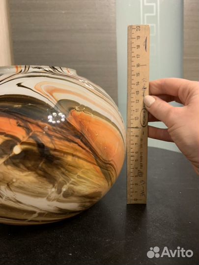 Стеклянная ваза