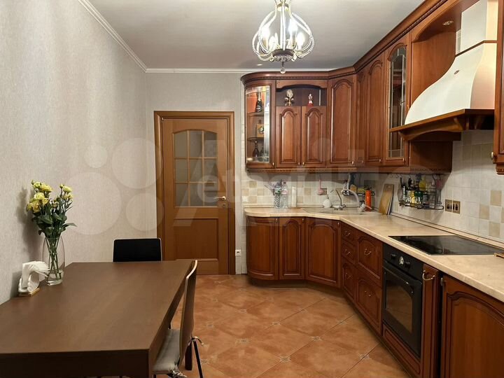 3-к. квартира, 97 м², 4/17 эт.