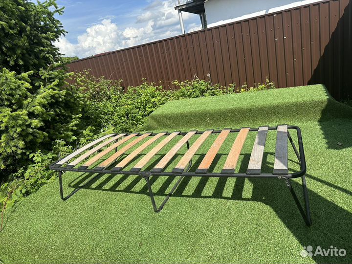 Шезлонг для дачи