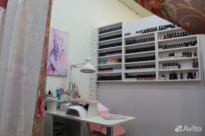 Услуги мастера маникюра и педикюра