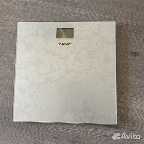 Весы напольные электронные Scarlett