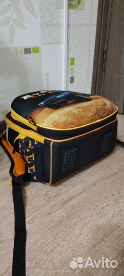 Школьный рюкзак