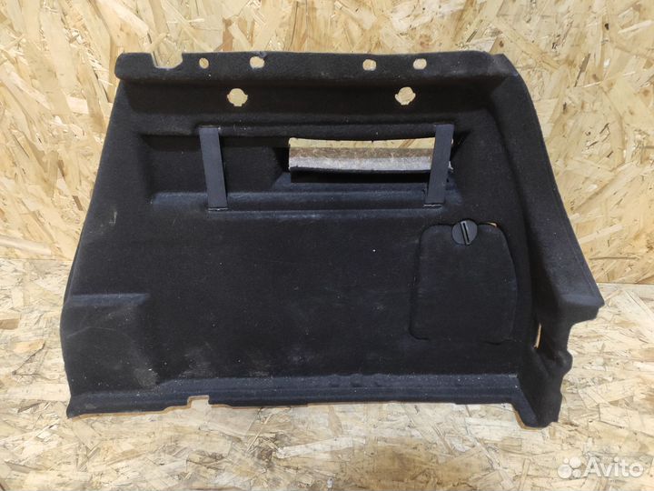 Обшивка багажника правая Opel Astra J хэтчбек