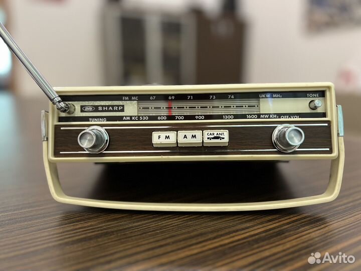 Ретро авторадио приемник Sharp FX-27D