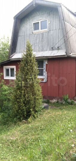 Дом 32 м² на участке 10 сот.