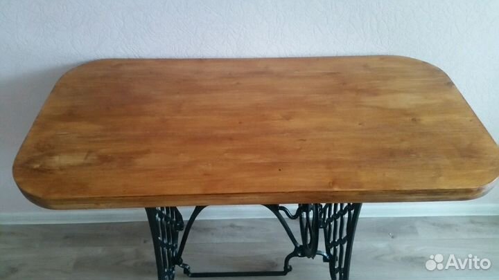 Стол обеденный из станины от подольской швейной ма