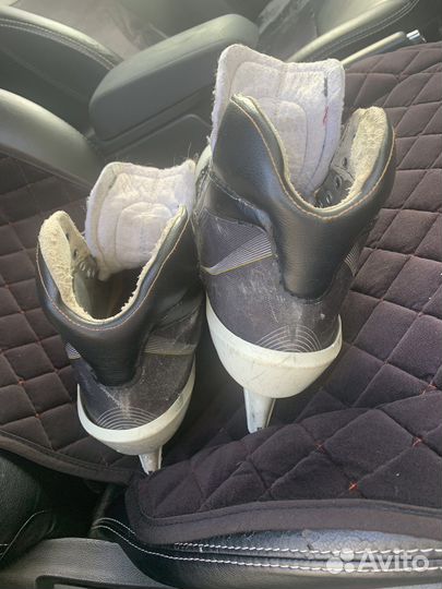 Вратарские коньки bauer