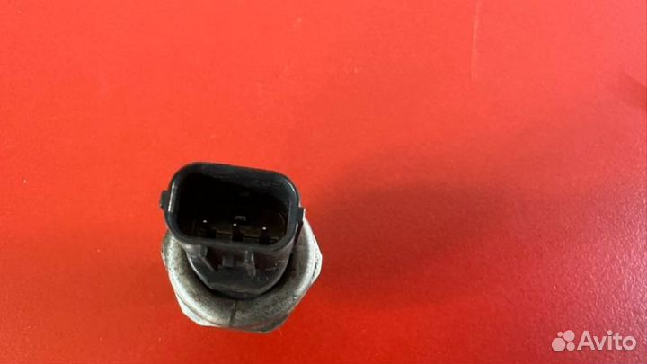 Датчик давления масла двс Honda Stepwgn RK5 R20A