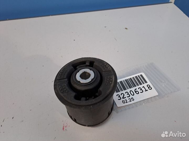 Сайлентблок задней балки KIA Rio 2017