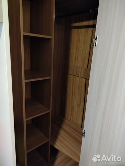 Угловой шкаф