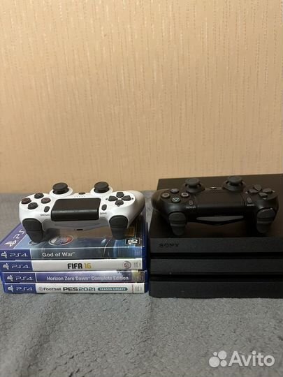 Sony PS4 pro с дисками