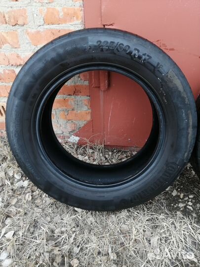 Continental ContiPremiumContact 5 SUV 225/60 R17 99V