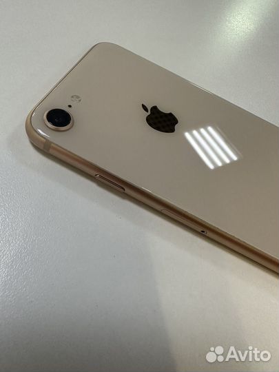 iPhone 8, 64 ГБ