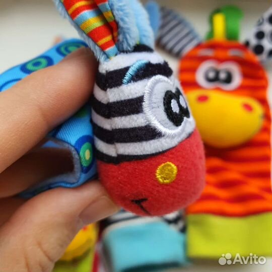 Погремушки на руки и ноги