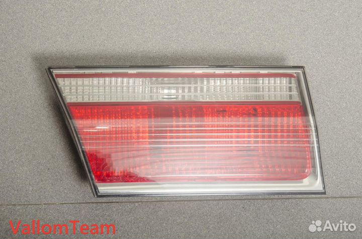 Лот UP632049 Оригинальная задняя оптика для Toyota