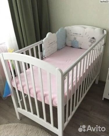 Детская кроватка с матрасом