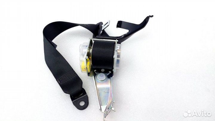 Ремень безопасности задний левый Toyota Rav4 XA50