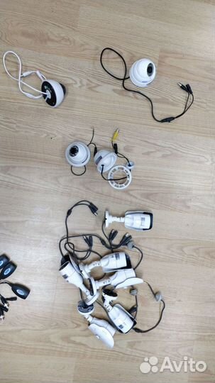 Видеокамеры и адаптеры