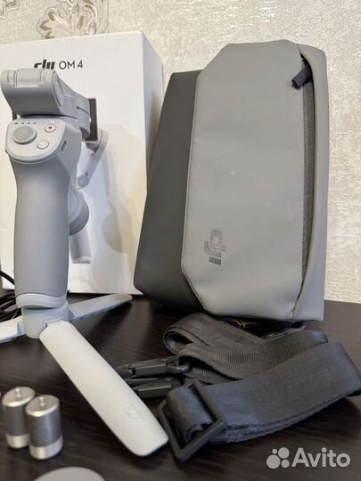 Стабилизатор Dji Osmo Mobile 4 combo