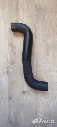 Патрубок радиатора оригинал Subaru 45161AG000