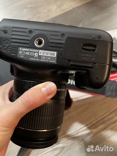 Зеркальный фотоаппарат canon 1100d