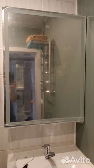 Шкафчик в ванную