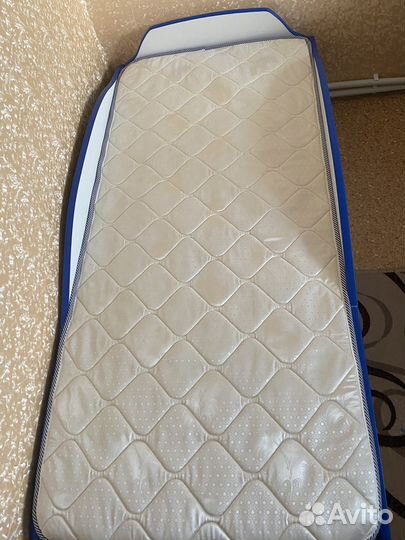 Продам кровать