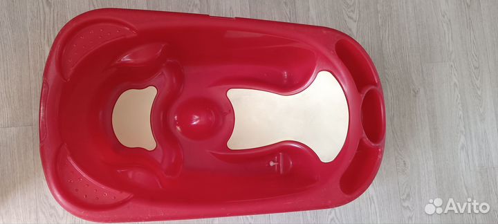 Детская ванночка для купания с подставкой