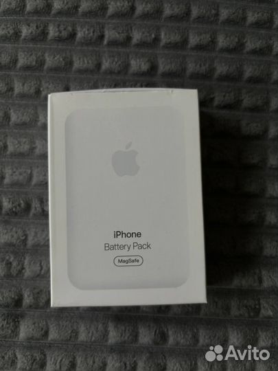 iPhone magsafe battery pack
