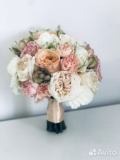 Свадебный букет невесты флорист из живых цветов