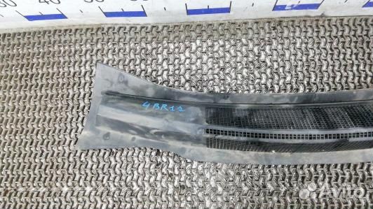 Накладка декоративная (жабо, дождевик) opel zafira