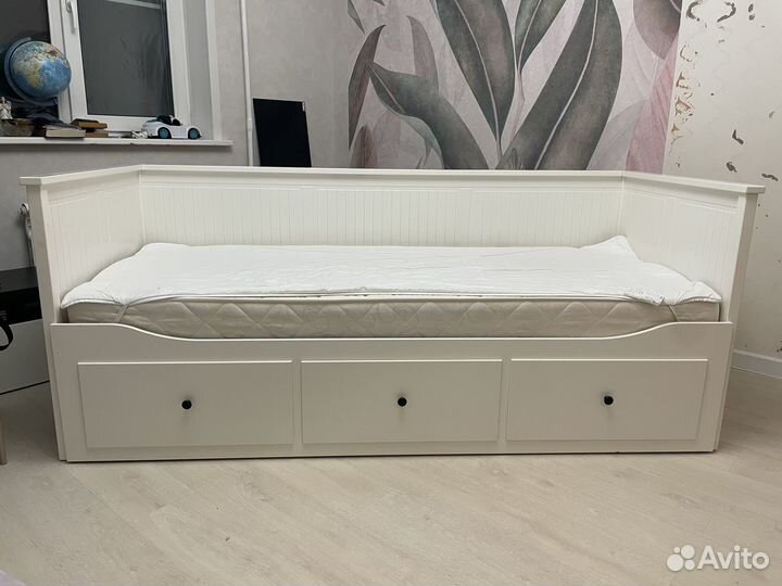 Кровать IKEA Хемнес