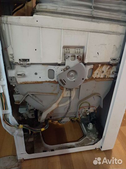 Стиральная машинка бу продаю на запчасти