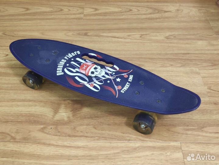 Пенниборд фиолетовый с ручкой и подсветкой колёс