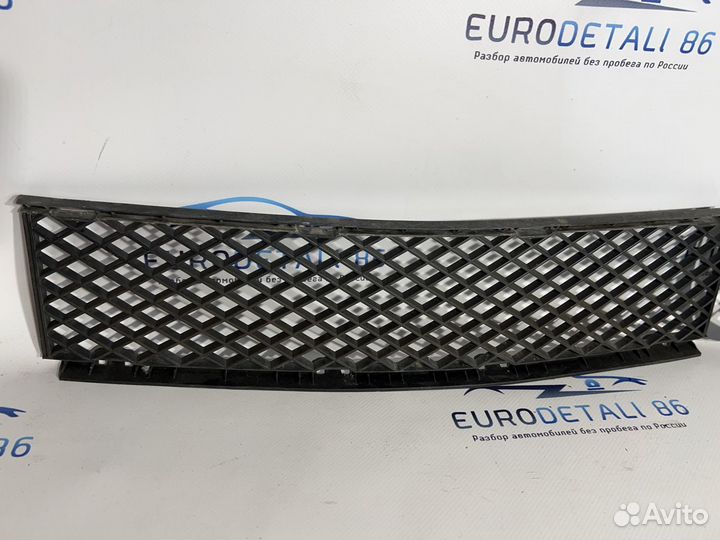 Решетка радиатора в бампер BMW 7-Series E65/E66