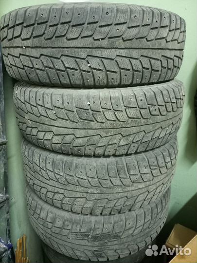 Michelin X-Ice 225/65 R17