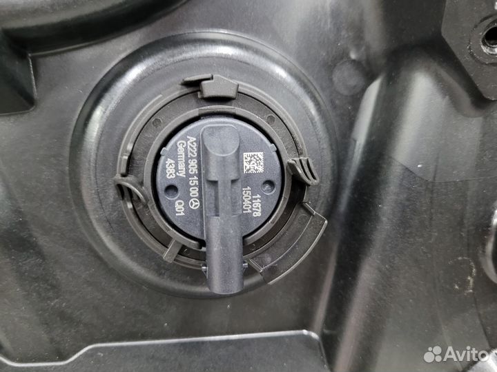 Стеклоподъёмник передний правый Mercedes W205