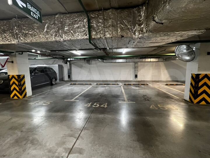 Машиноместо, 13 м²