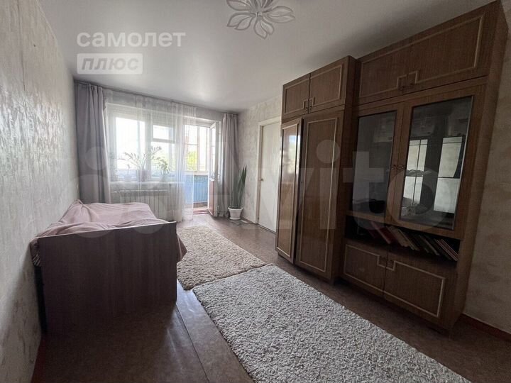 2-к. квартира, 43 м², 2/4 эт.