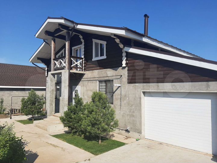 Дом 270 м² на участке 13 сот.