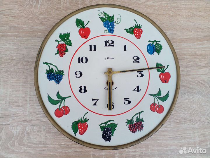 Часы настенные СССР Маяк механические