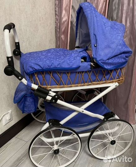Коляска для кукол