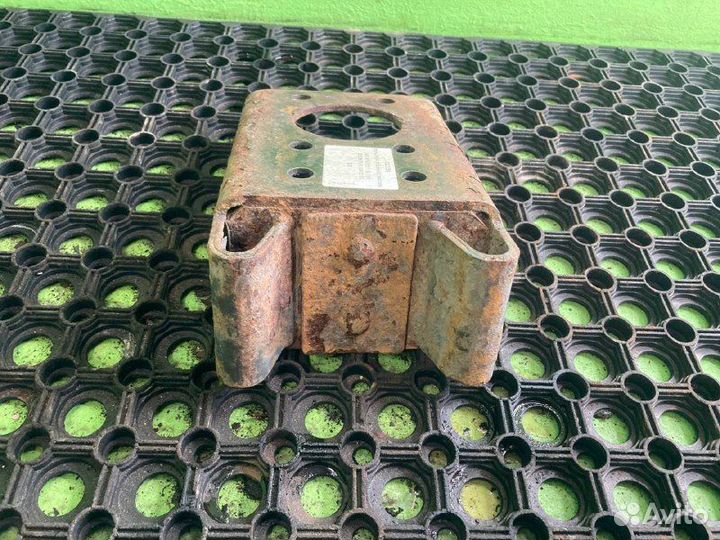 Кронштейн отбойника рессоры DAF XF105